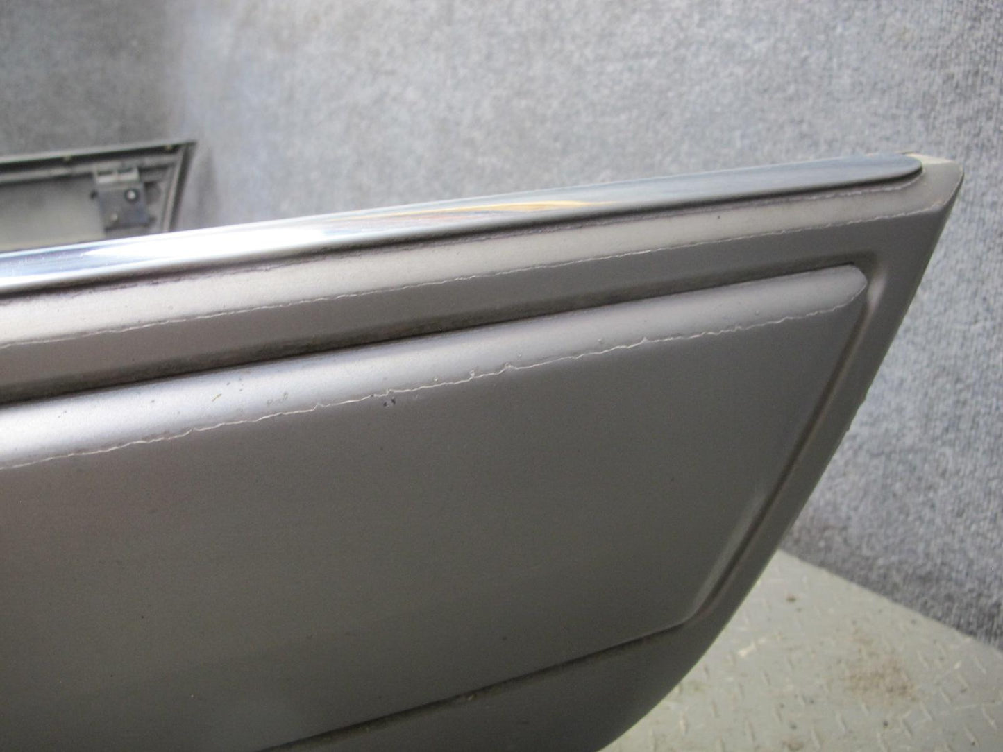 94-95 Mercedes W124 300D Sedan Rear Bumper Cover Silver OEM