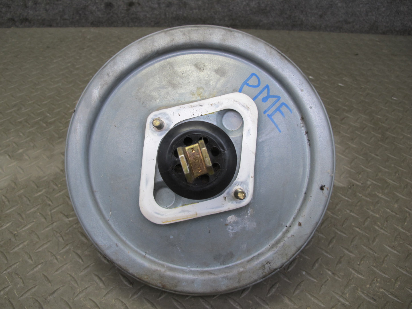 93-95 Mercedes W124 300D 3.0L Brake Master Cylinder Booster Fluid Reseervoir OEM