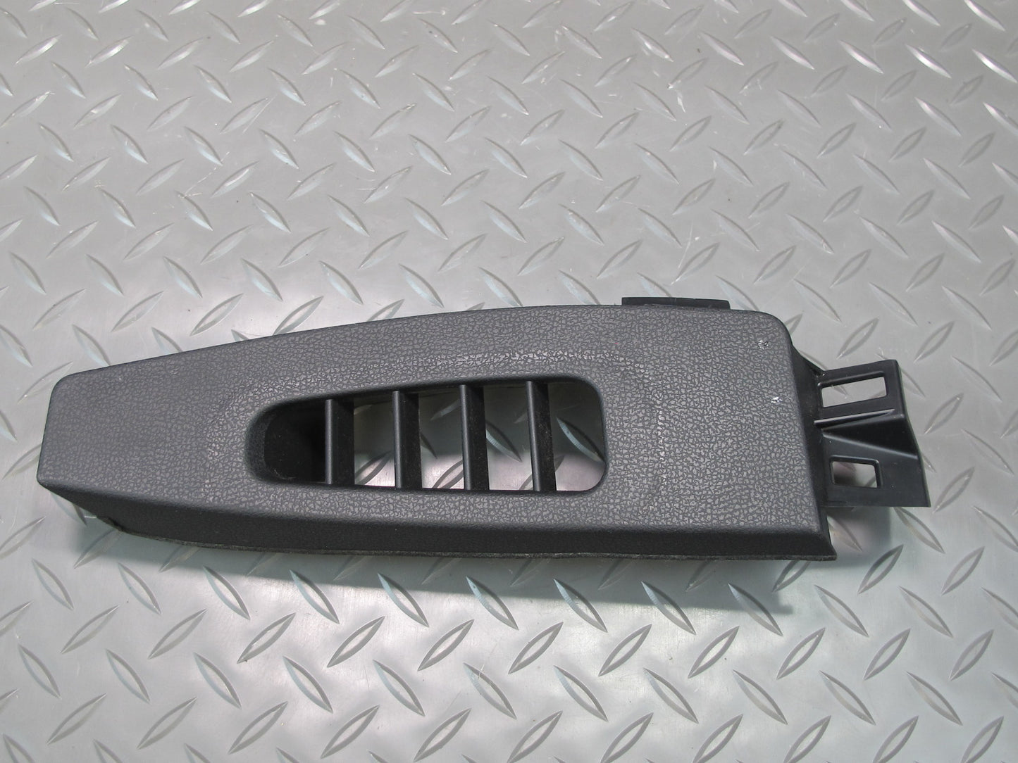 09-20 Nissan Z34 370Z Left & Right Dash Finisher Air Vent Trim Set Black OEM