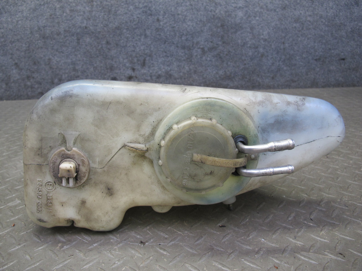 90-95 Mercedes W124 300D Windshield Washer Fluid Reservoir Tank w Pump OEM