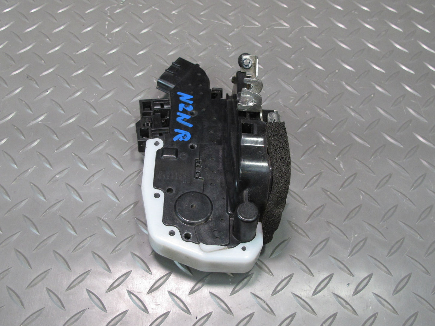 09-20 Nissan 370Z Z34 Front Right Passenger Door Lock Latch Actuator OEM