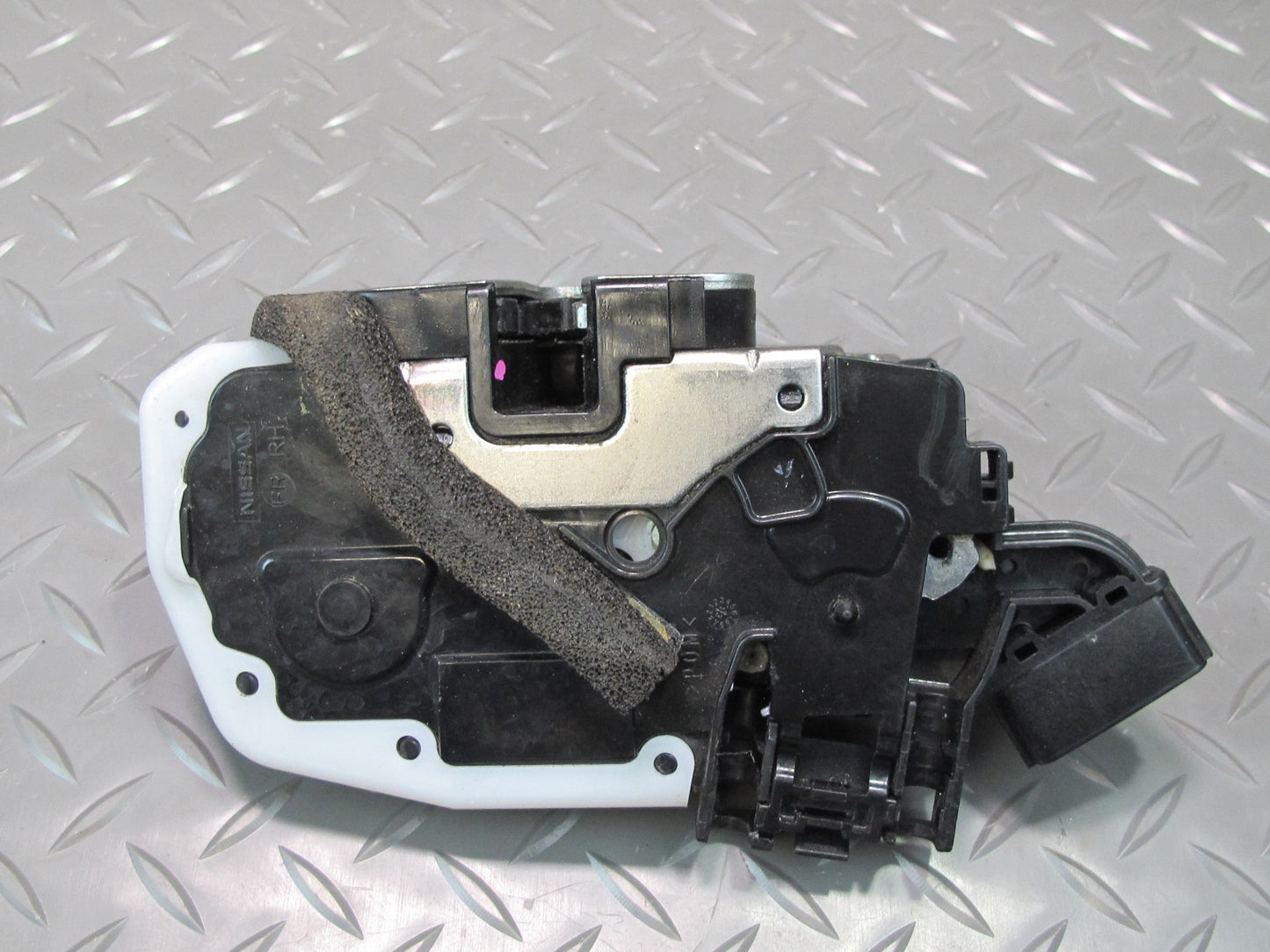 09-20 Nissan 370Z Z34 Front Right Passenger Door Lock Latch Actuator OEM