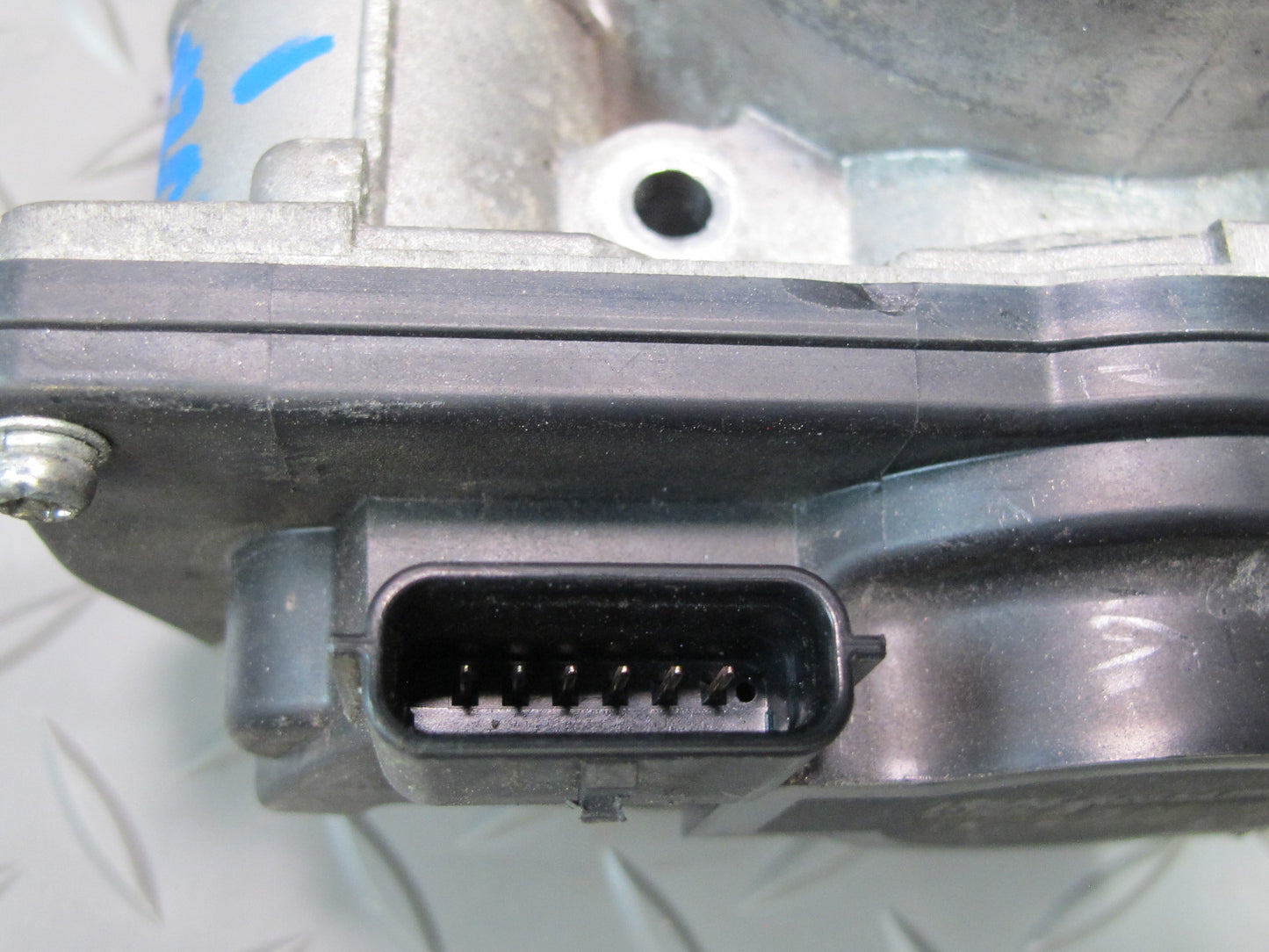 09-20 Nissan Z34 370Z VQ37VHR Set of 2 Left & Right Engine Throttle Body OEM