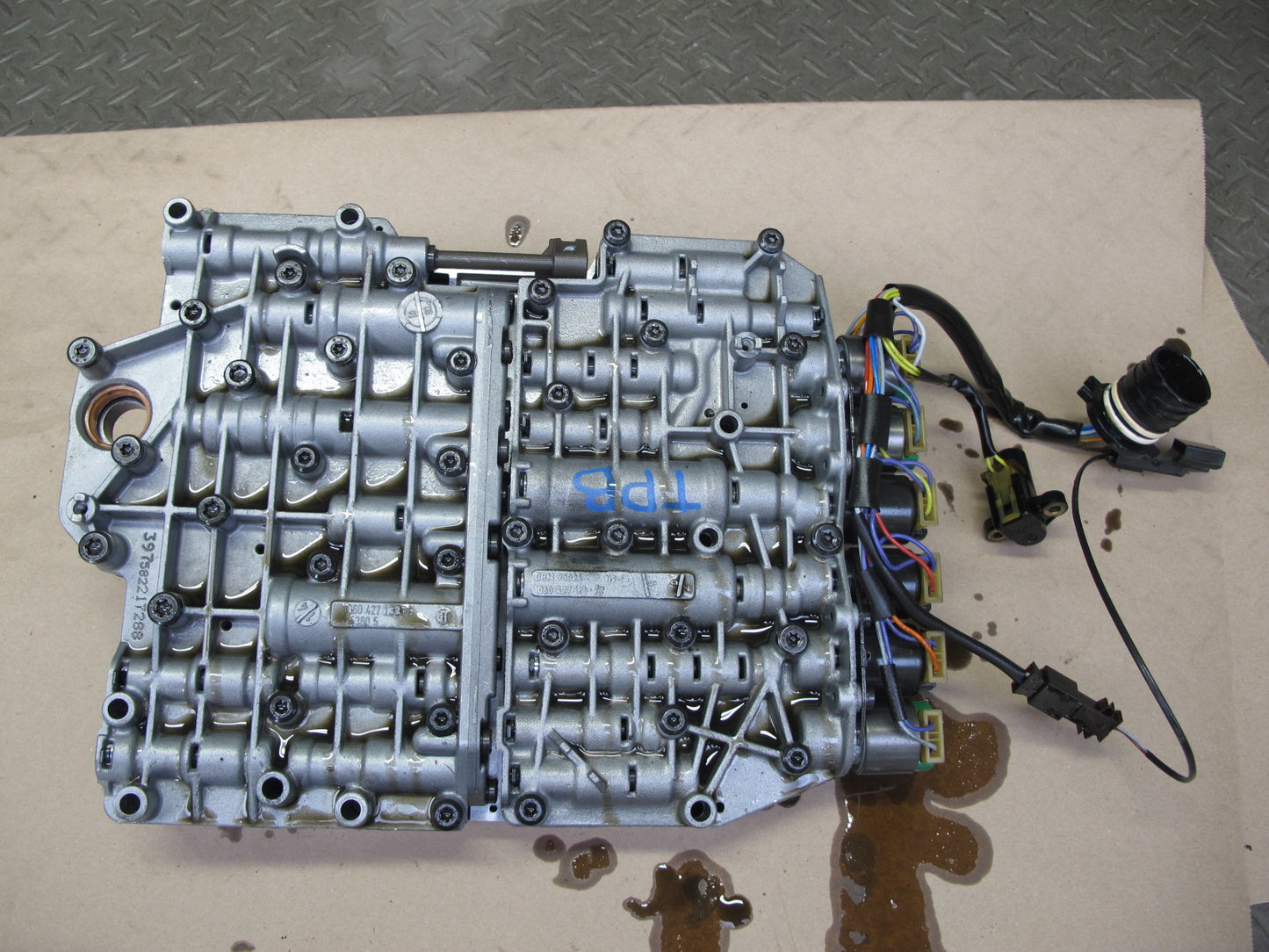 01-03 BMW E46 330i 330Ci A5S 325Z Auto Transmission Valve Body Mechatronic OEM