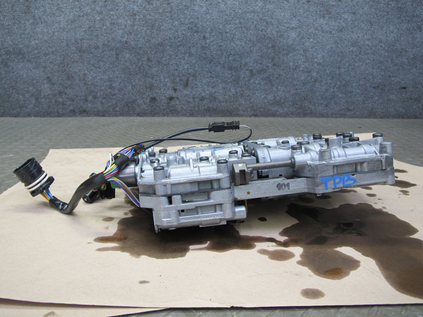 01-03 BMW E46 330i 330Ci A5S 325Z Auto Transmission Valve Body Mechatronic OEM