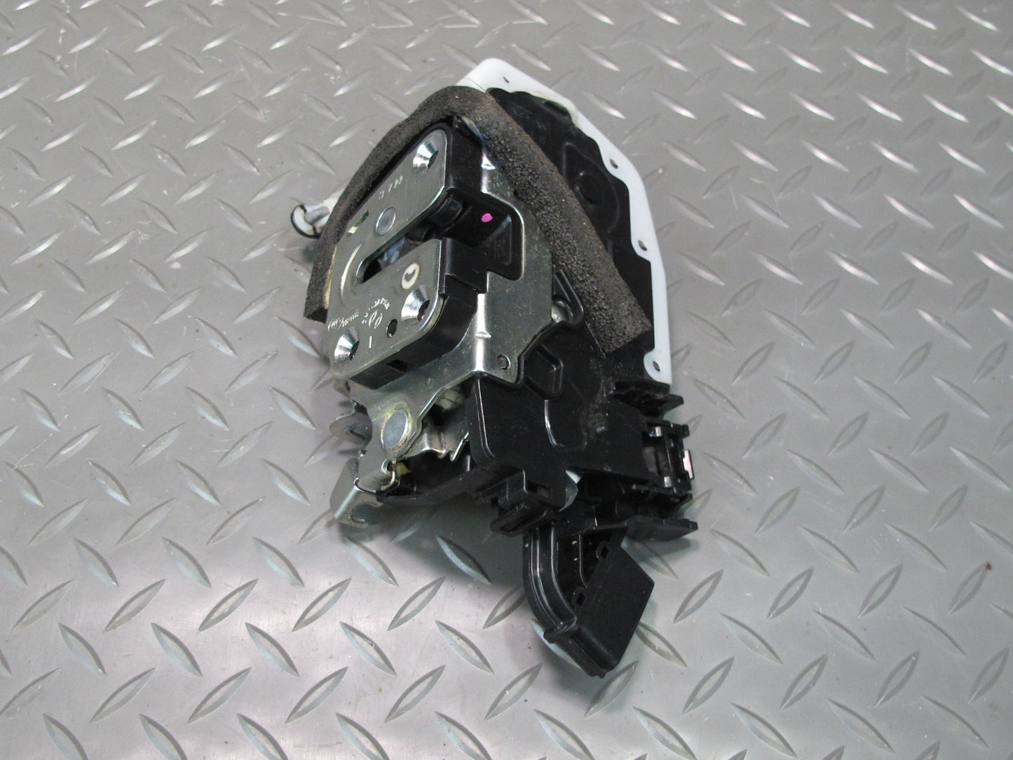 09-20 Nissan 370Z Z34 Front Left Driver Door Lock Latch Actuator OEM