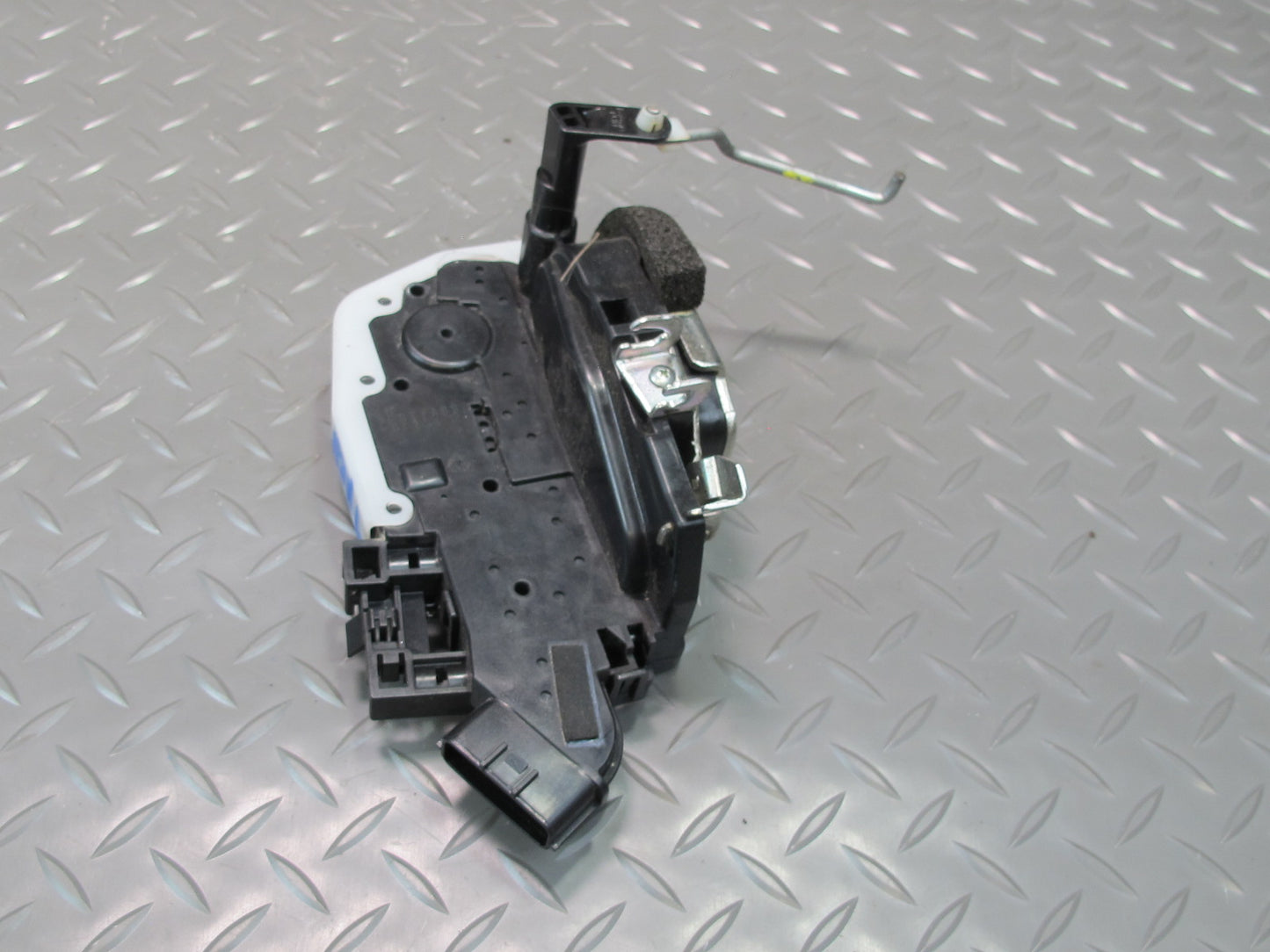 09-20 Nissan 370Z Z34 Front Left Driver Door Lock Latch Actuator OEM