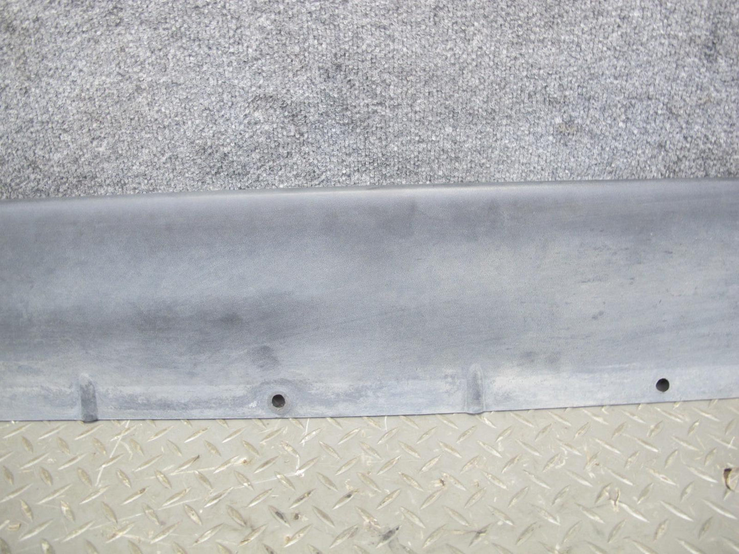 2003-2009 Hummer H2 Left & Right Side Rocker Skirt Panel Molding Trim Set