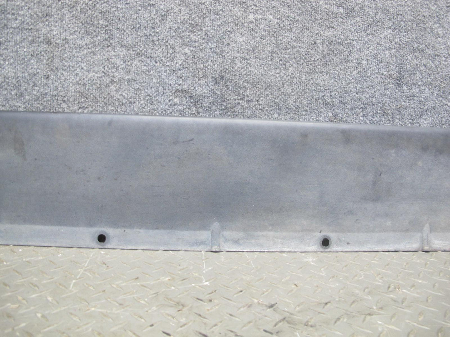 2003-2009 Hummer H2 Left & Right Side Rocker Skirt Panel Molding Trim Set