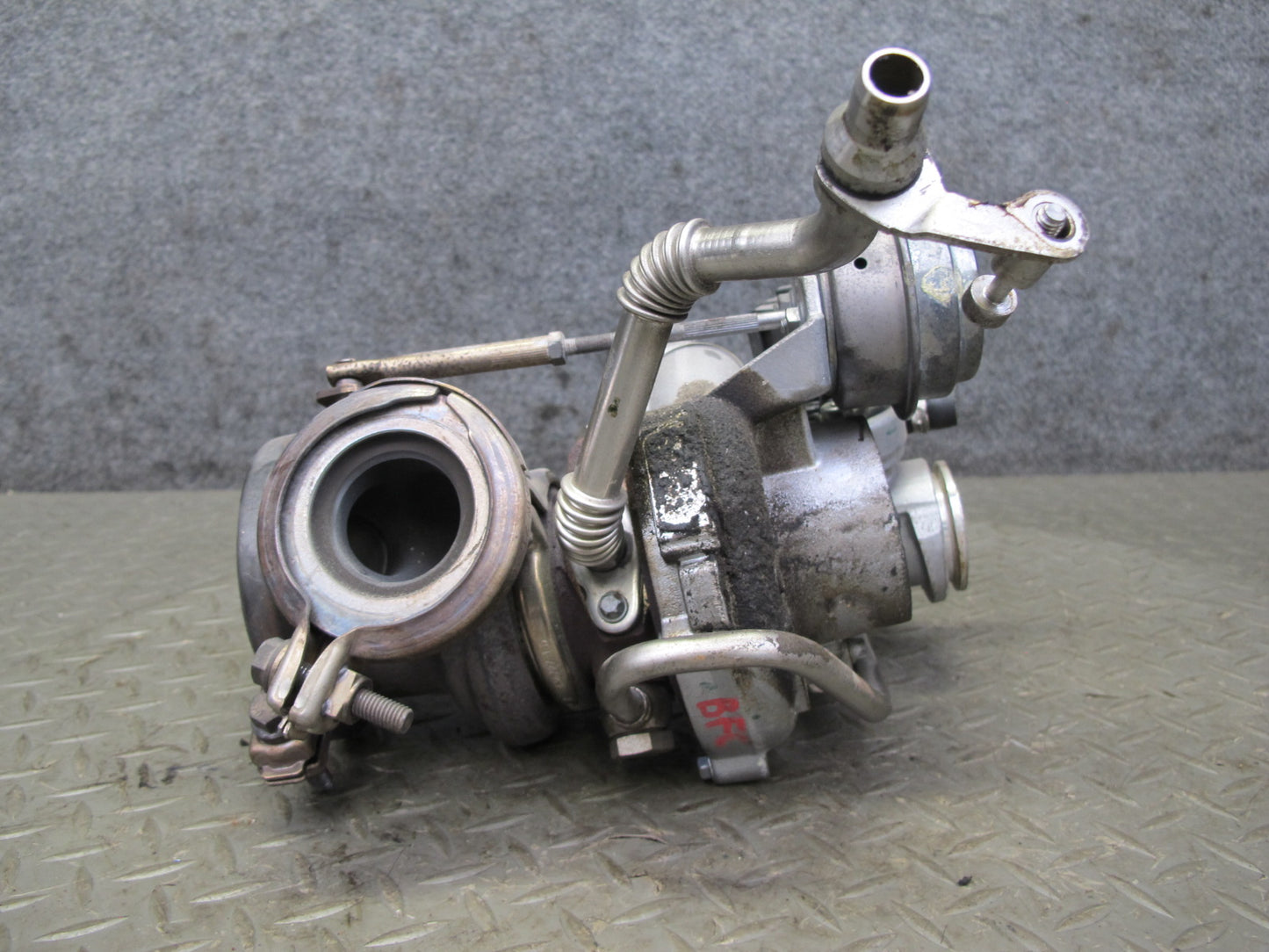 11-12 BMW F07 F10 F12 F13 4.4L 550i N63 Engine Left & Right Turbocharger Set OEM