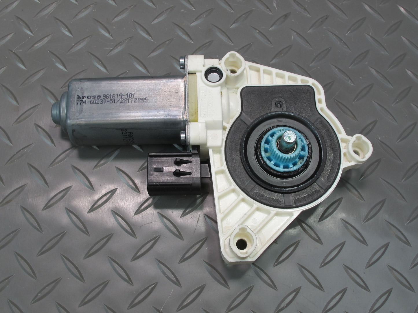 09-20 Nissan Z34 370Z Left Driver Door Window Regulator Motor OEM