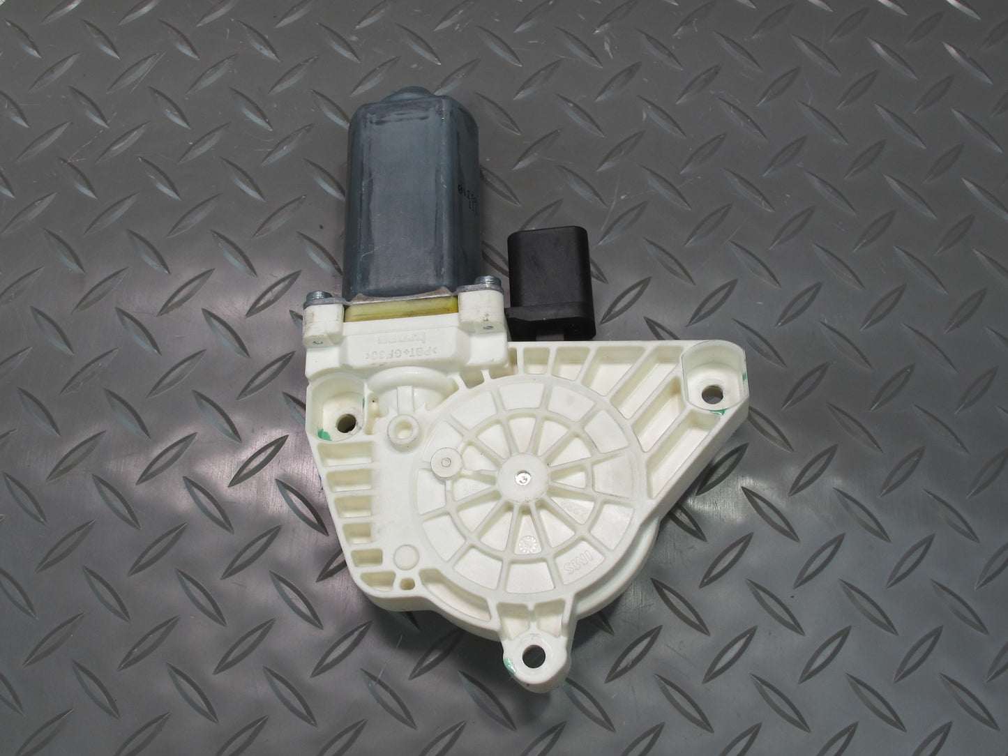 09-20 Nissan Z34 370Z Left Driver Door Window Regulator Motor OEM