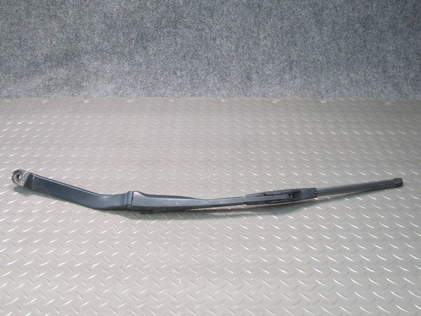 11-20 Nissan Z34 370Z Set of 2 Front Left & Right Windshield Wiper Arm OEM