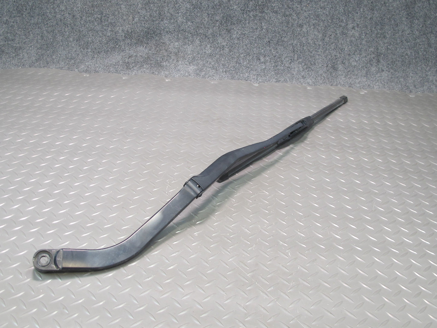 11-20 Nissan Z34 370Z Set of 2 Front Left & Right Windshield Wiper Arm OEM