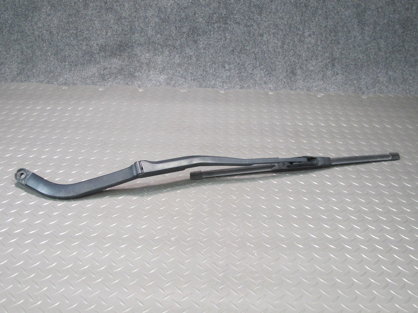 11-20 Nissan Z34 370Z Set of 2 Front Left & Right Windshield Wiper Arm OEM