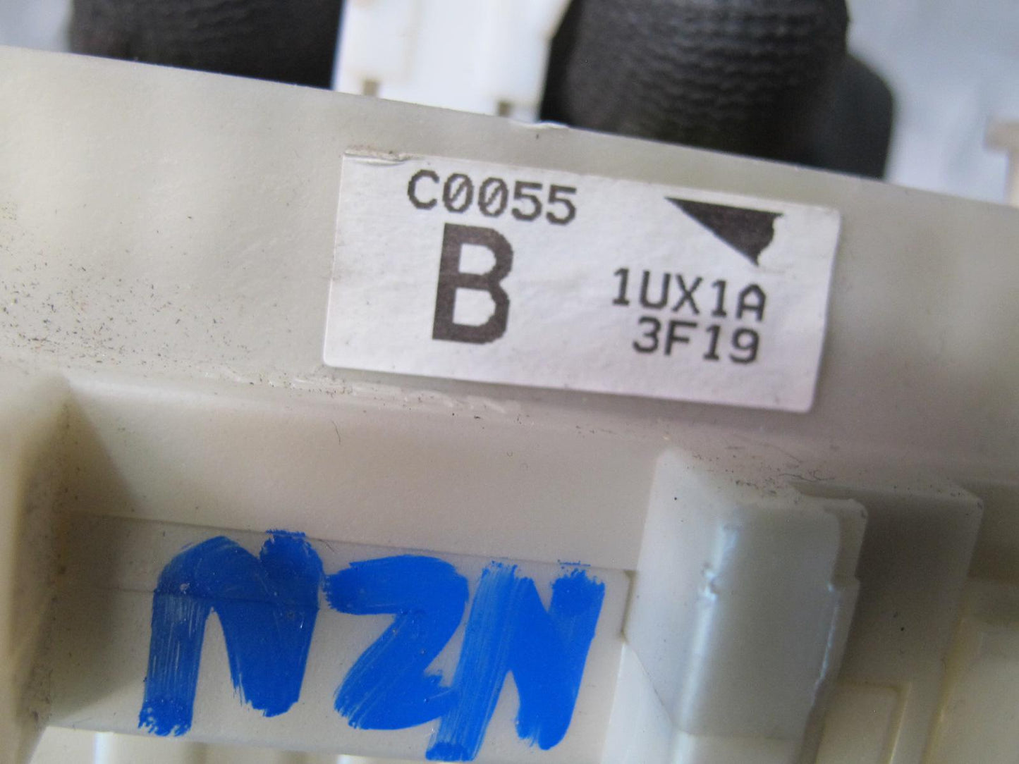 11-20 Nissan Z34 370Z Interior Under Dash Fuse Relay Box Module w Bracket OEM