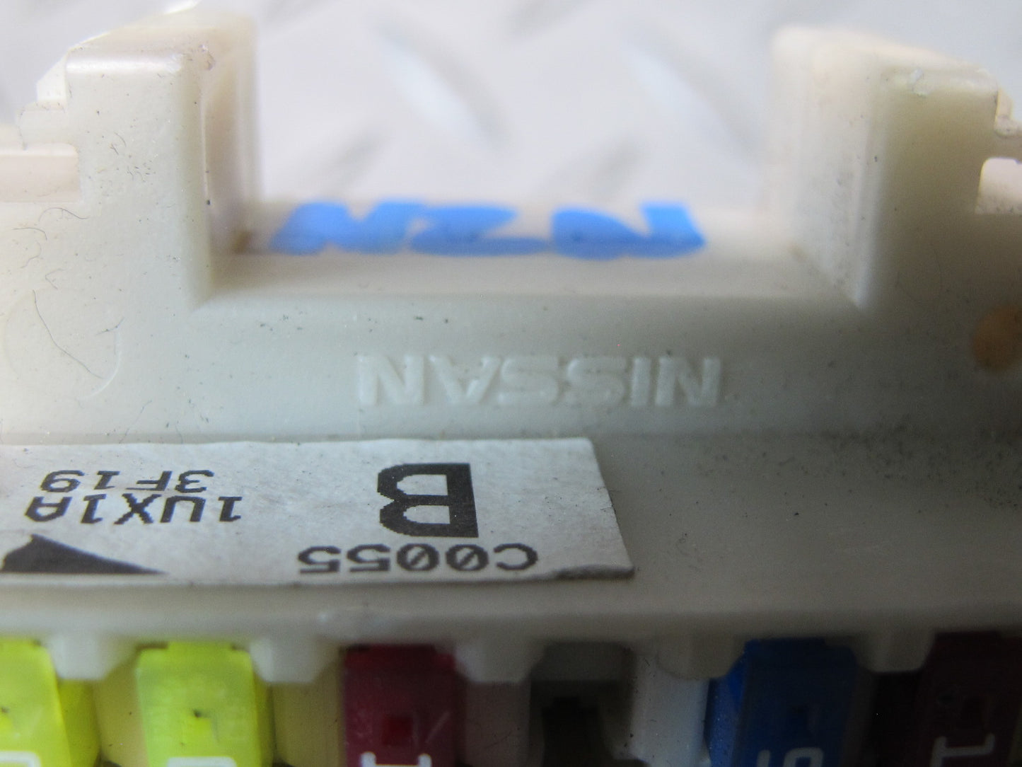 11-20 Nissan Z34 370Z Interior Under Dash Fuse Relay Box Module w Bracket OEM