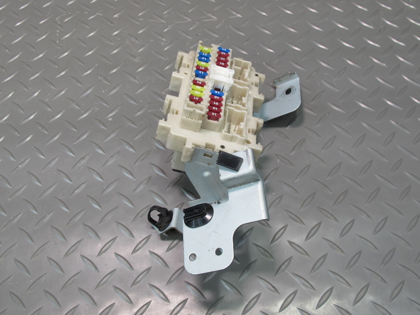 11-20 Nissan Z34 370Z Interior Under Dash Fuse Relay Box Module w Bracket OEM