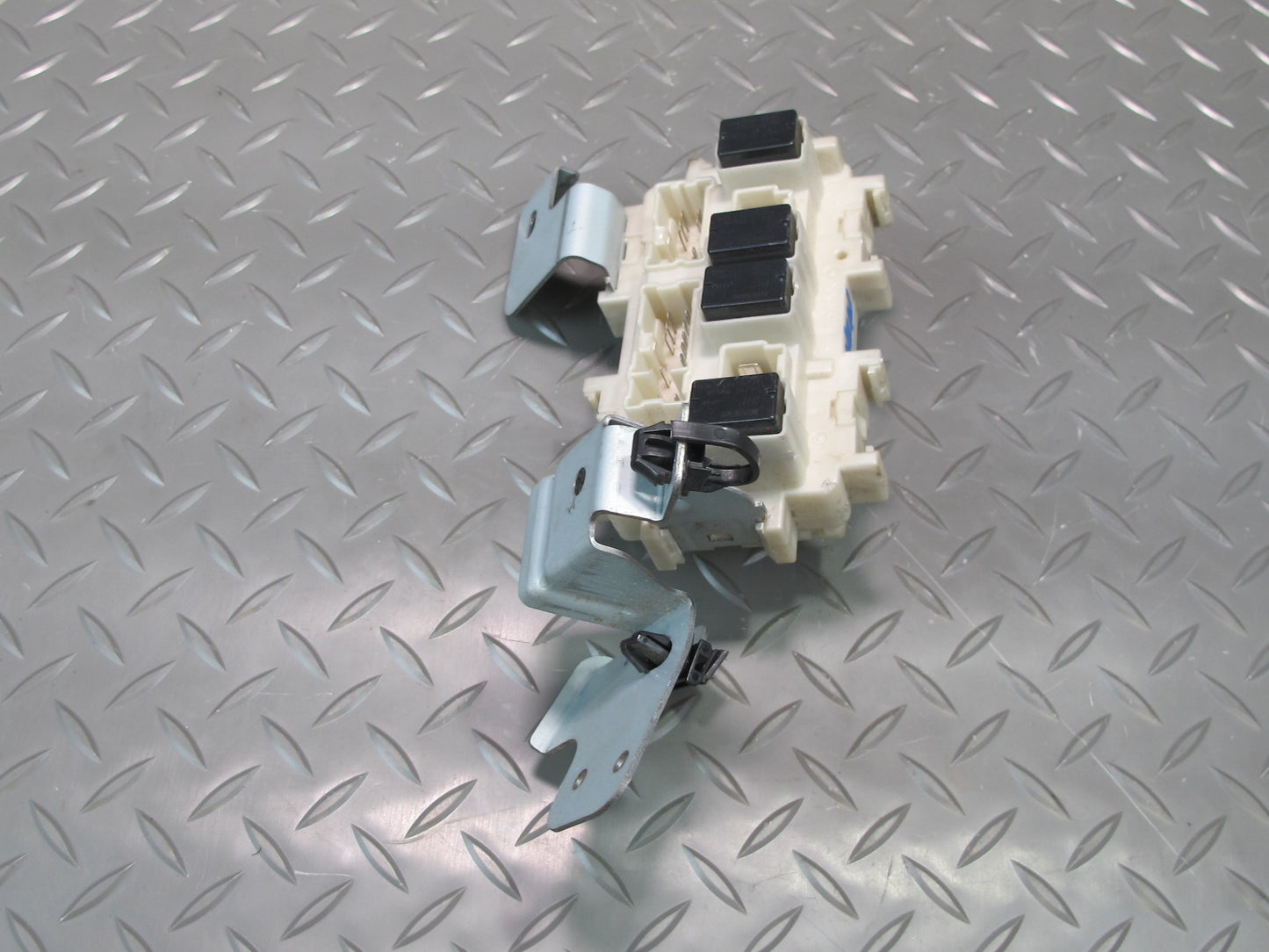 11-20 Nissan Z34 370Z Interior Under Dash Fuse Relay Box Module w Bracket OEM