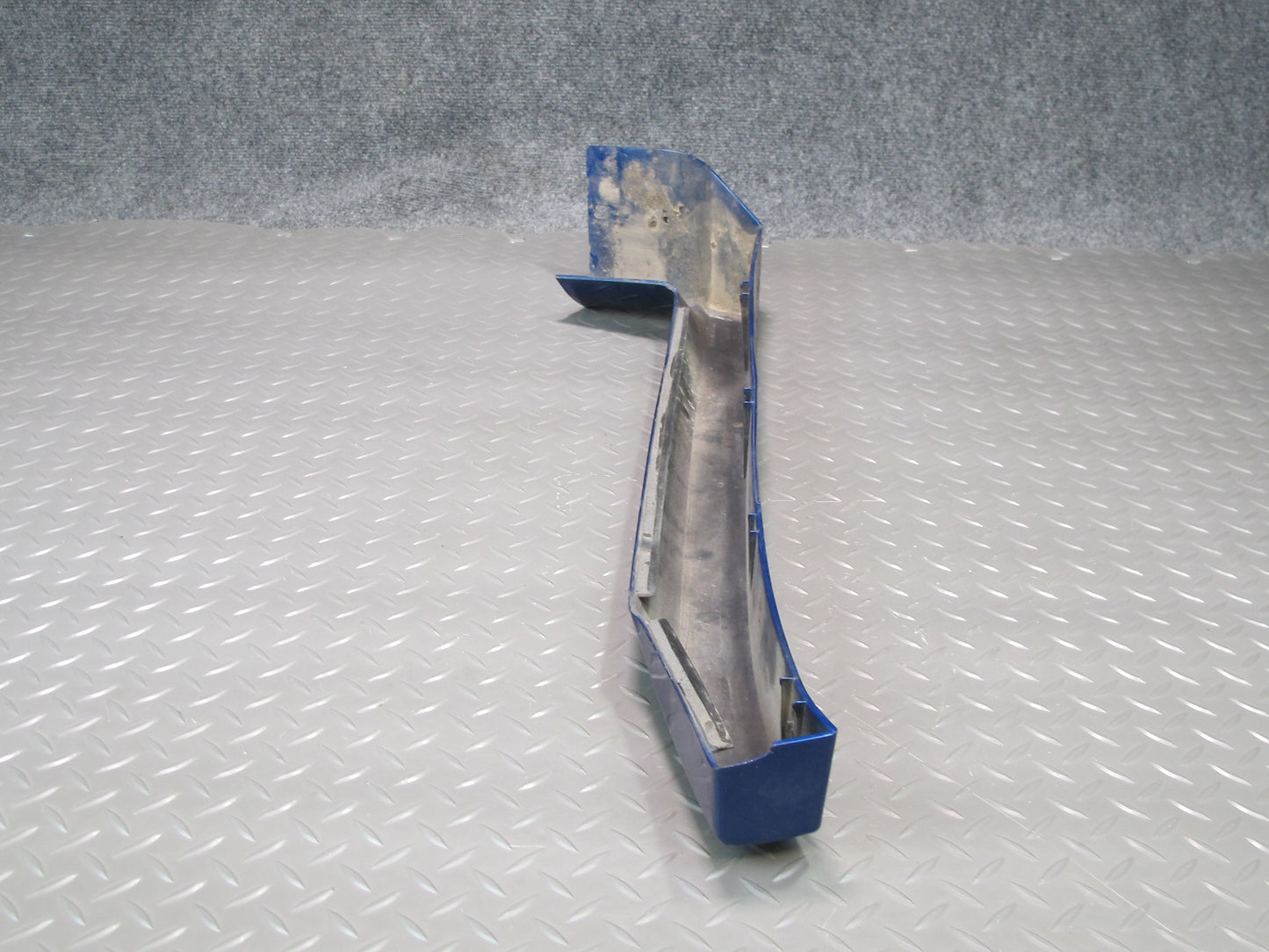 03-09 Hummer H2 Front Right Wheel Arch Fender Flare Trim Molding Pacific Blue