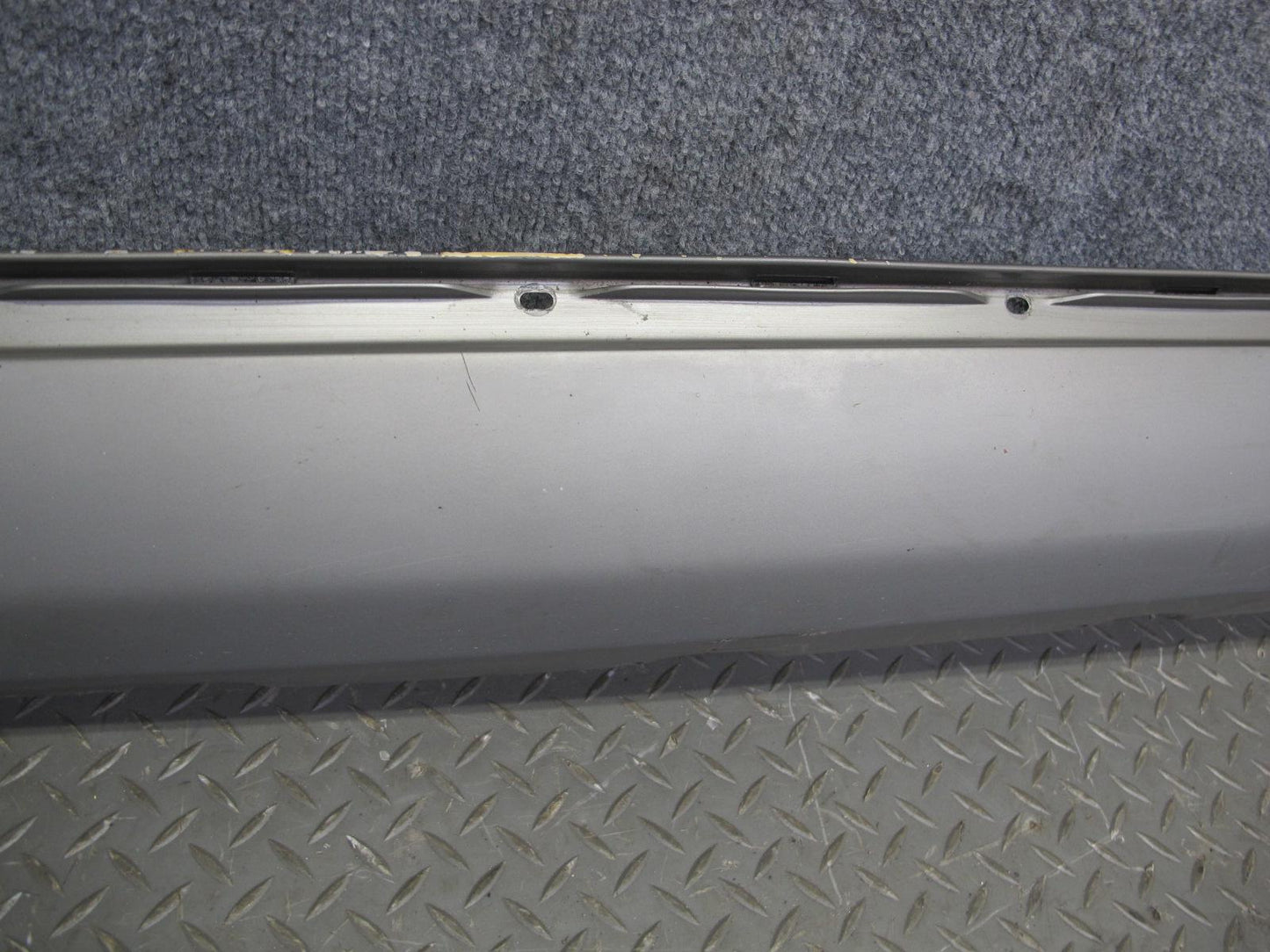 90-95 Mercedes W124 300D Left & Right Side Skirt Rocker Panel Silver Set OEM