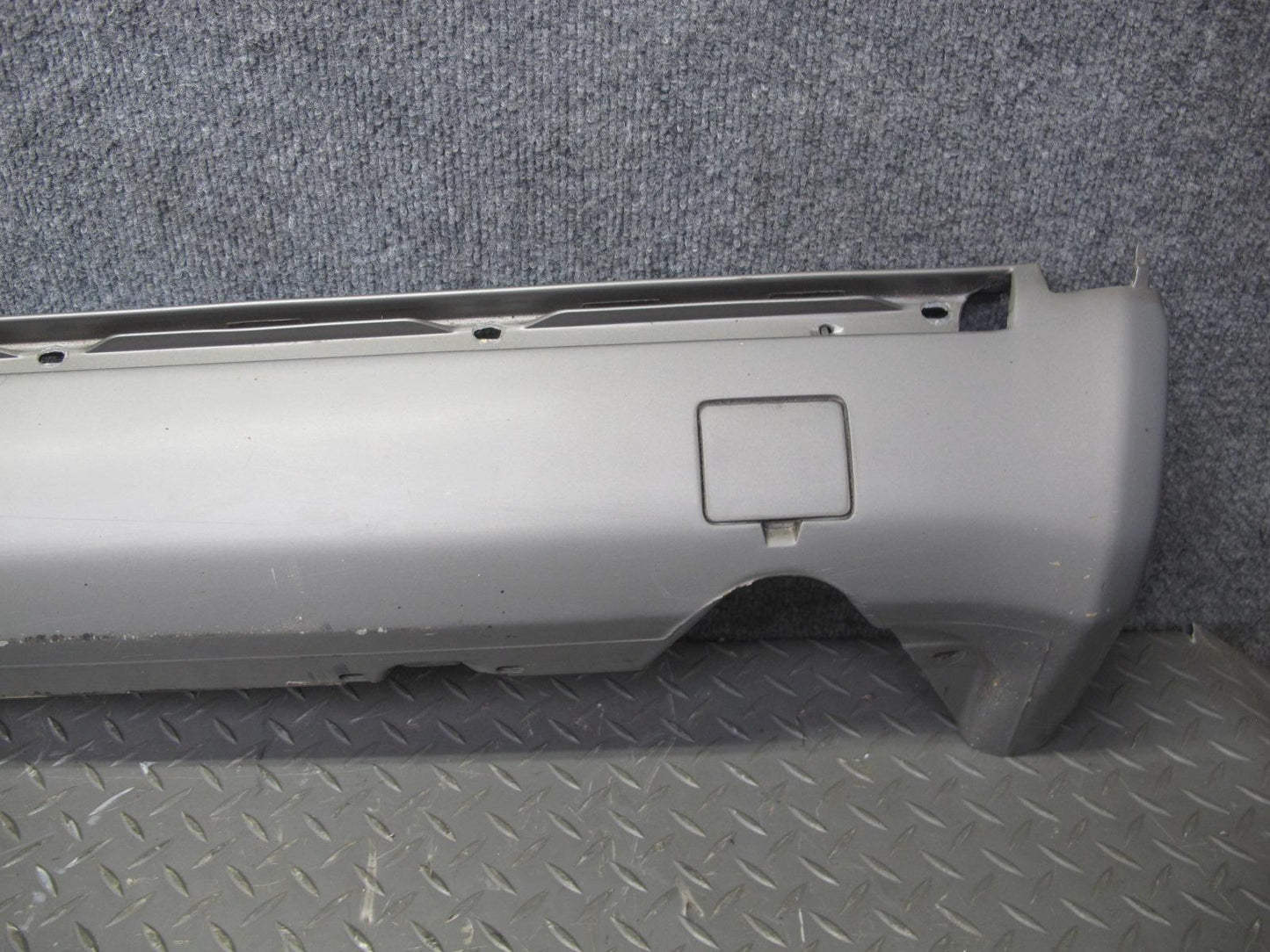 90-95 Mercedes W124 300D Left & Right Side Skirt Rocker Panel Silver Set OEM