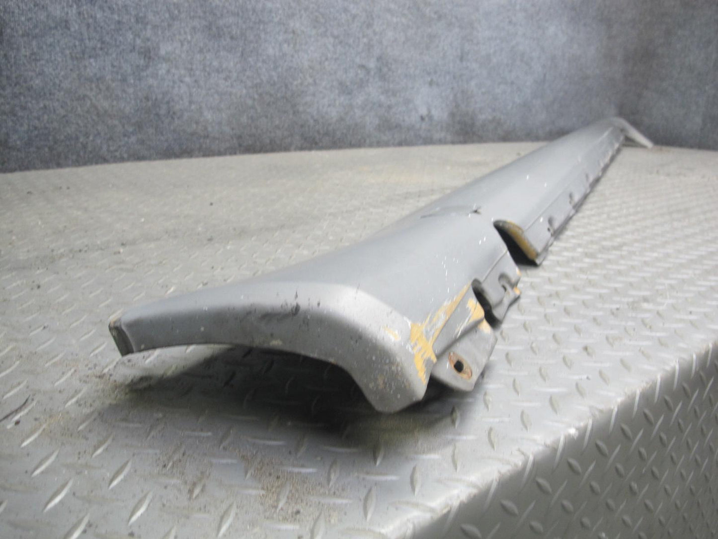 90-95 Mercedes W124 300D Left & Right Side Skirt Rocker Panel Silver Set OEM