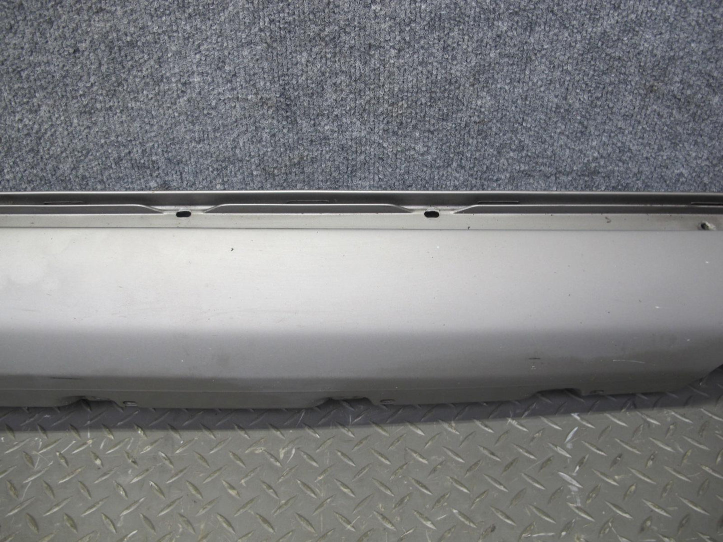 90-95 Mercedes W124 300D Left & Right Side Skirt Rocker Panel Silver Set OEM