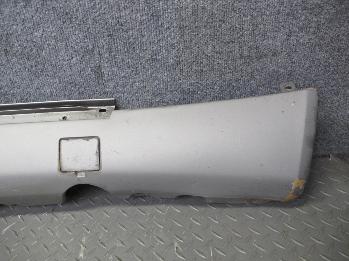 90-95 Mercedes W124 300D Left & Right Side Skirt Rocker Panel Silver Set OEM