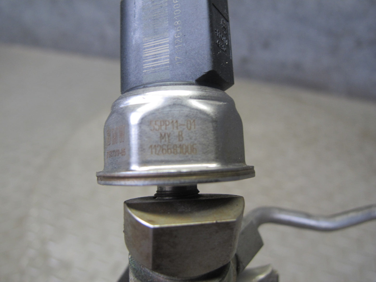 11-13 BMW F10 F12 4.4L 550i N63 Fuel Rail Injector Pipe Line Set Index 12 OEM