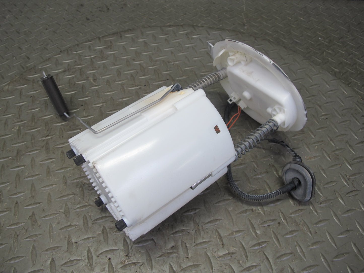 2017-2020 Maserati Levante M161 3.0L Gas Fuel Pump Sending Unit