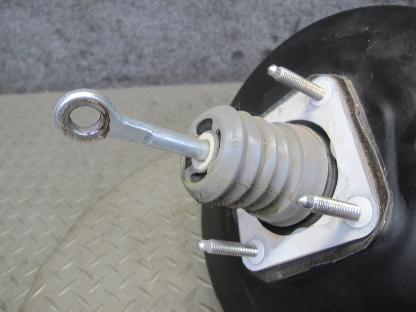 2017-2020 Maserati Levante M161 Brake Master Cylinder Power Booster Assembly