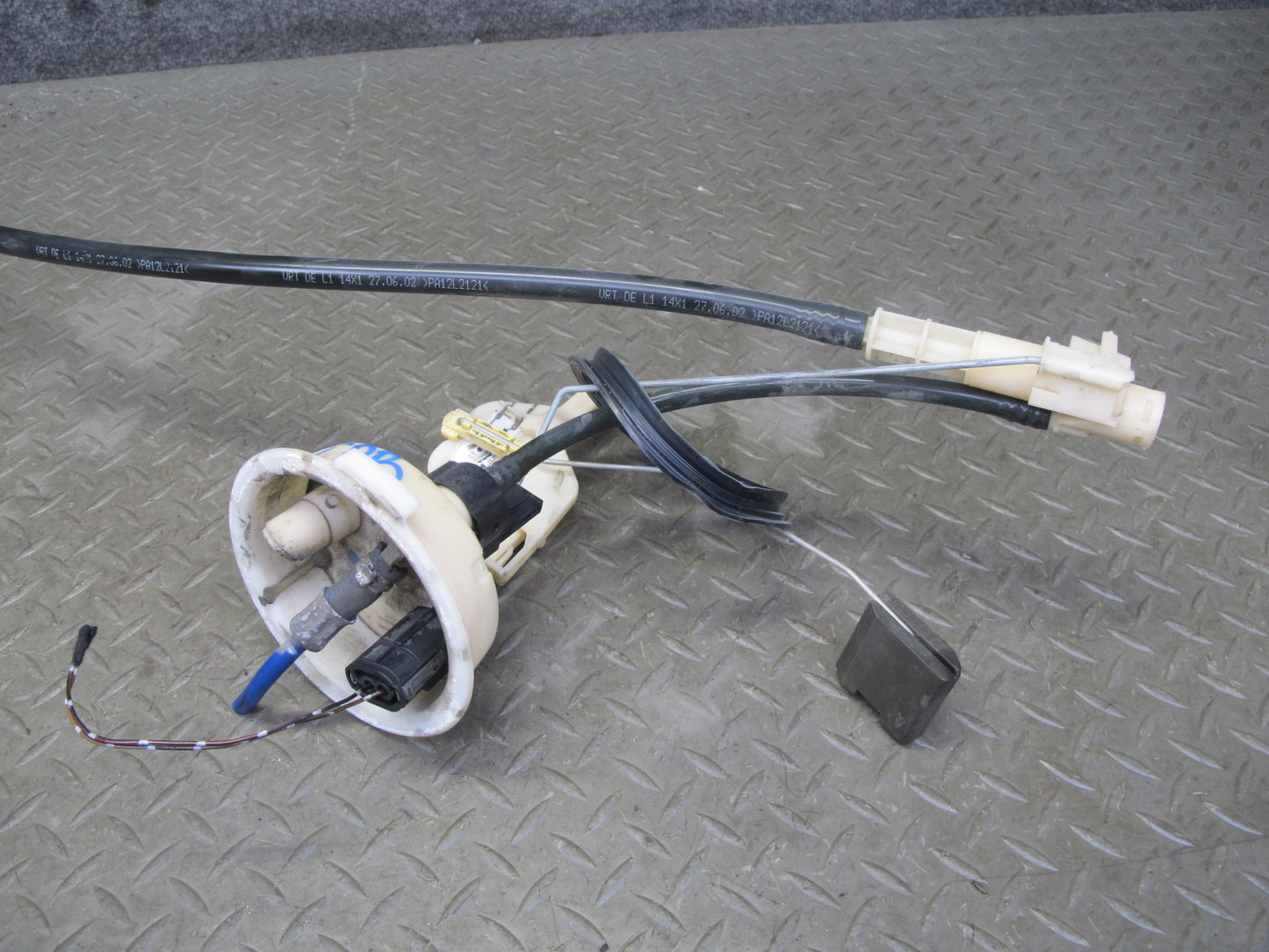 01-06 BMW E46 330i 330Ci 3.0L M54 Fuel Pump Level Sensor Sending Unit Set OEM