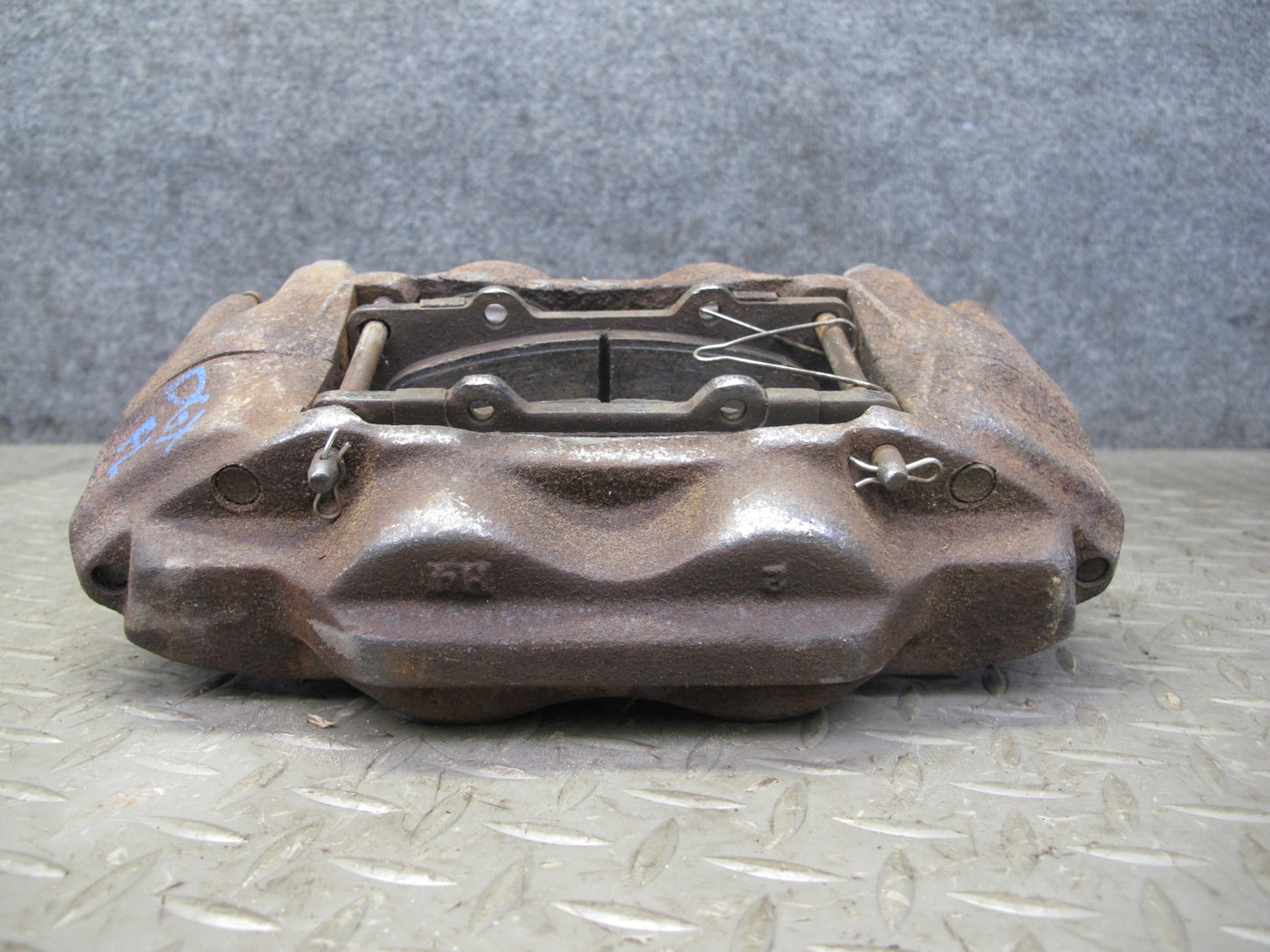 2003-2009 Lexus UZJ120L GX470 Front Left & Right Side Brake Caliper Set of 2