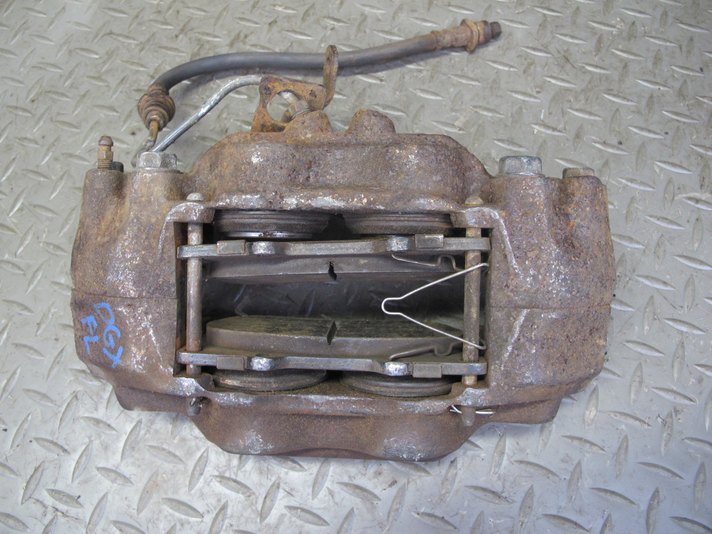 2003-2009 Lexus UZJ120L GX470 Front Left & Right Side Brake Caliper Set of 2