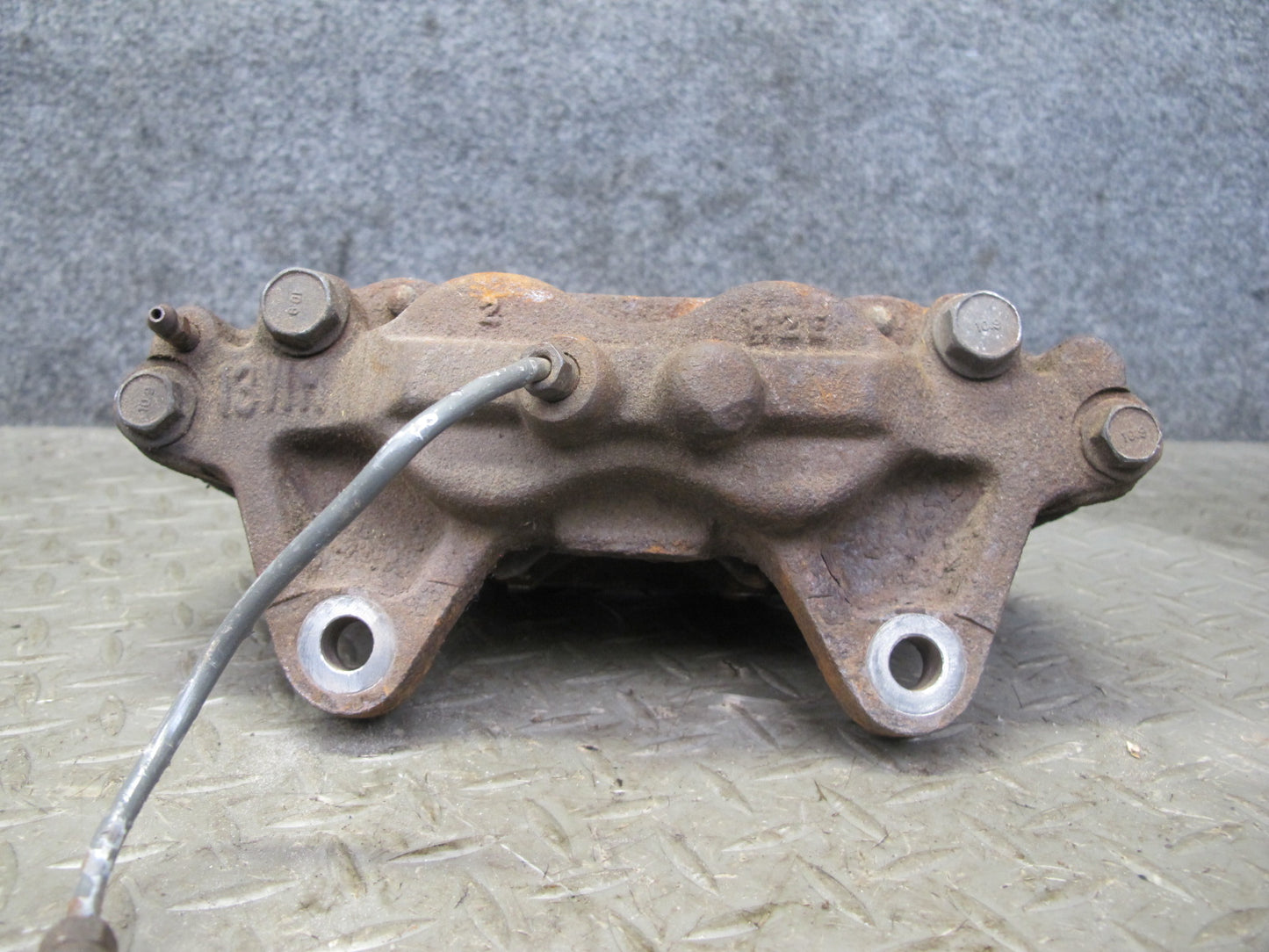 2003-2009 Lexus UZJ120L GX470 Front Left & Right Side Brake Caliper Set of 2