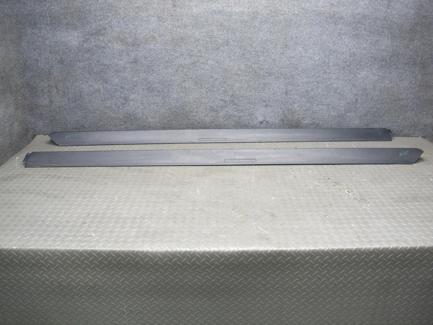 03-09 Hummer H2 Left & Right Roof Rack Rail Trim Cover Molding Set of 2