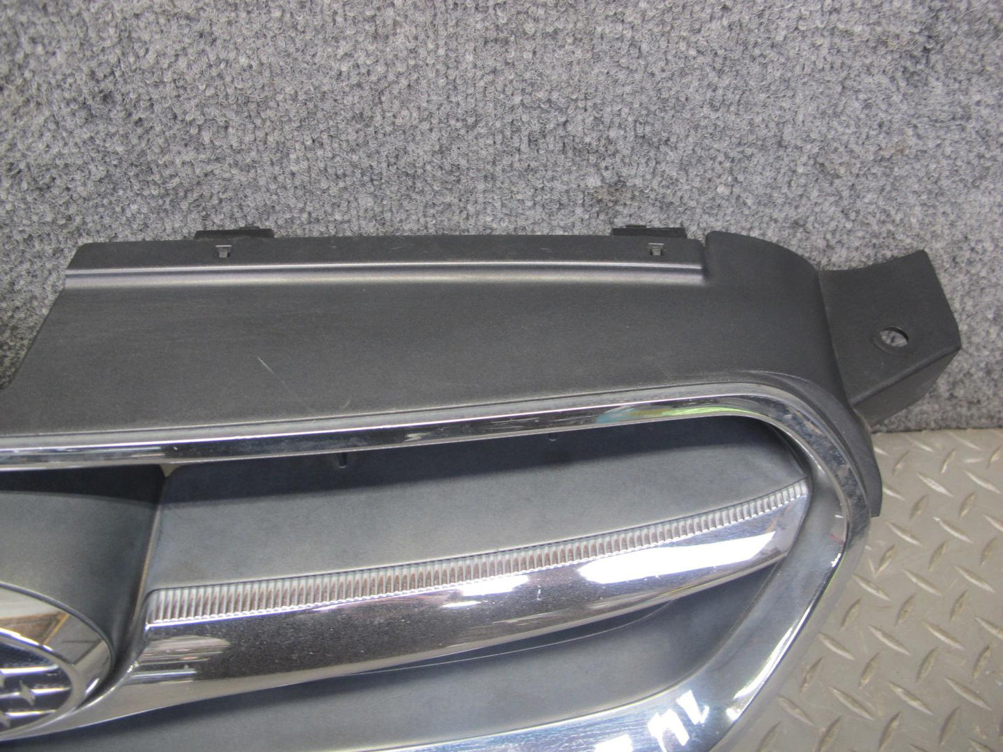 08-09 Subaru Legacy Sedan Front Bumper Grille w Badge Logo OEM