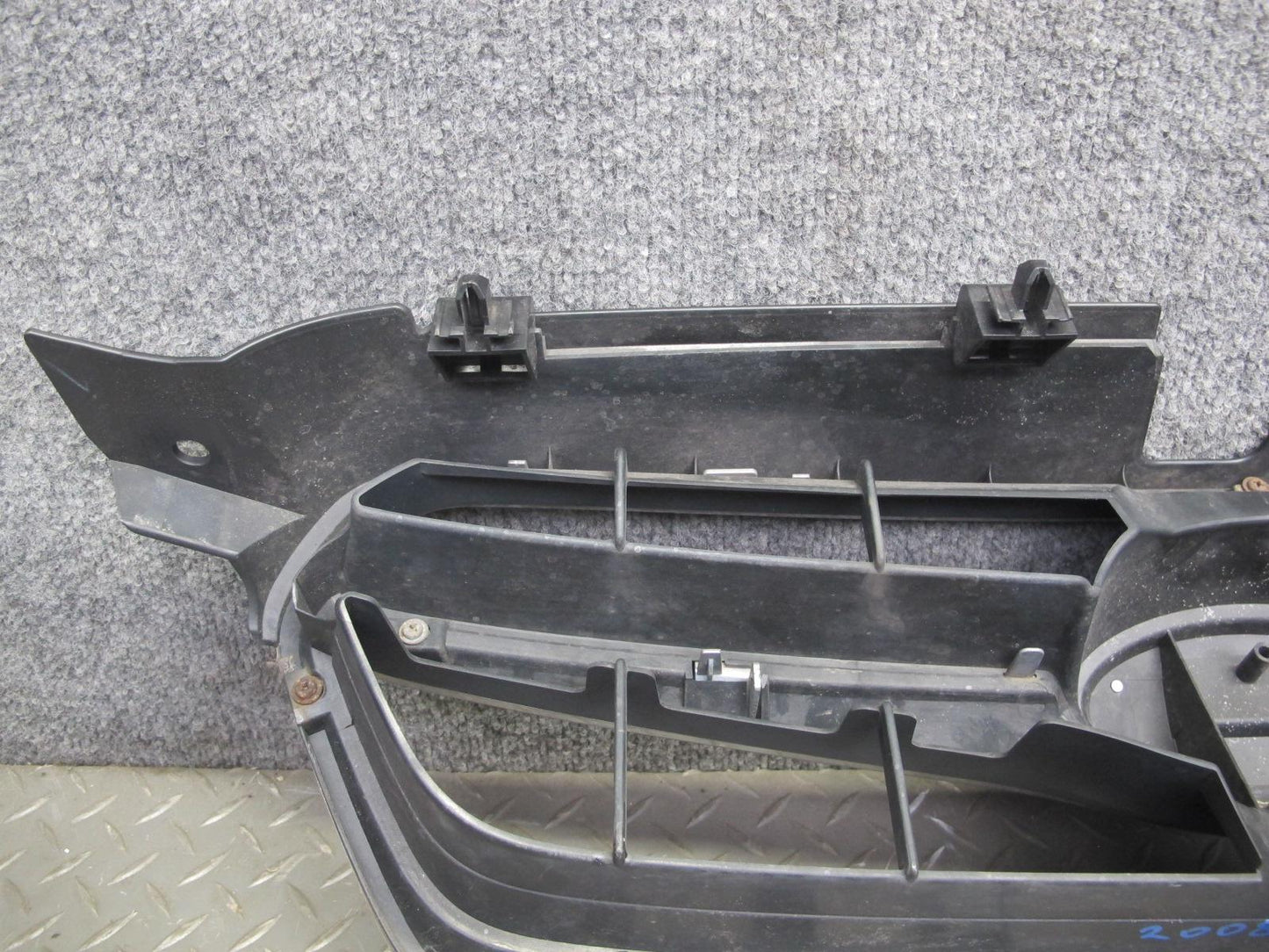 08-09 Subaru Legacy Sedan Front Bumper Grille w Badge Logo OEM