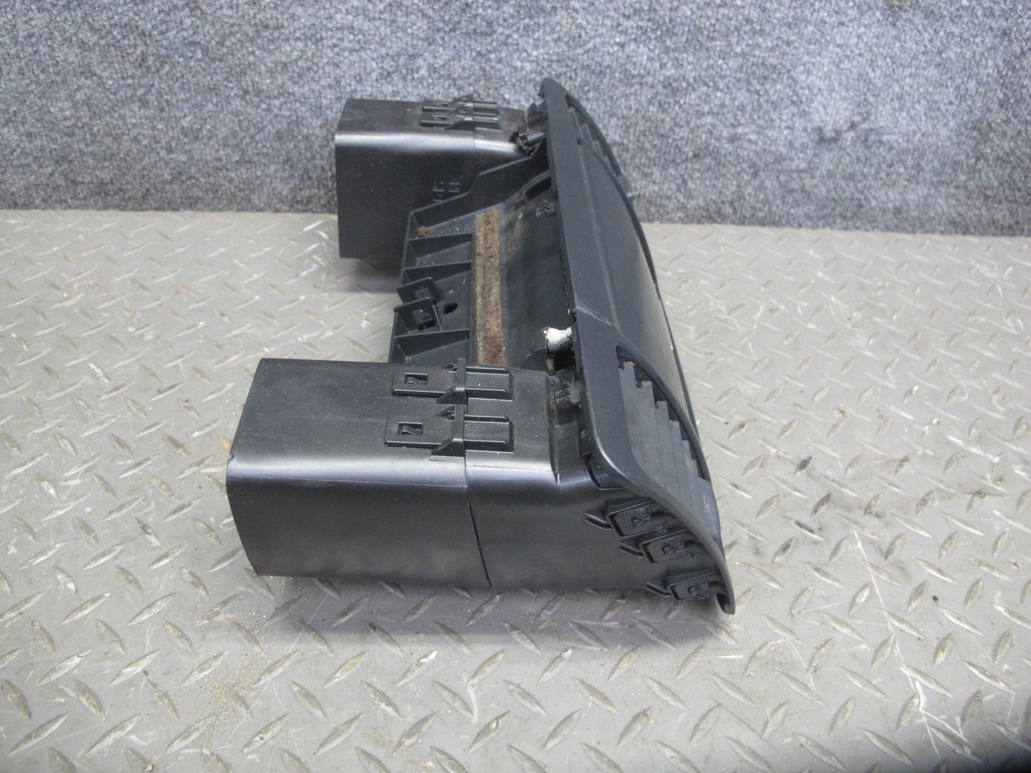 2005 Subaru Legacy GT Dash Center Air Vent w Storage & Clock Assembly Black OEM