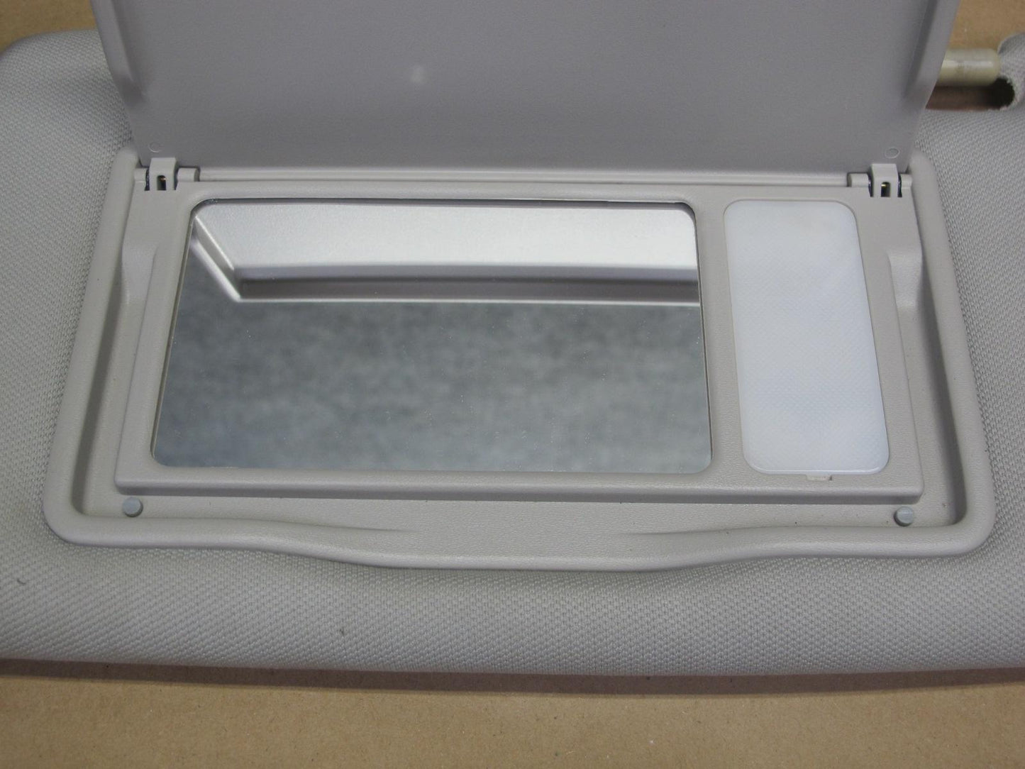 2005 Subaru Outback Legacy Front Left Sun Visor Gray w Homelink OEM