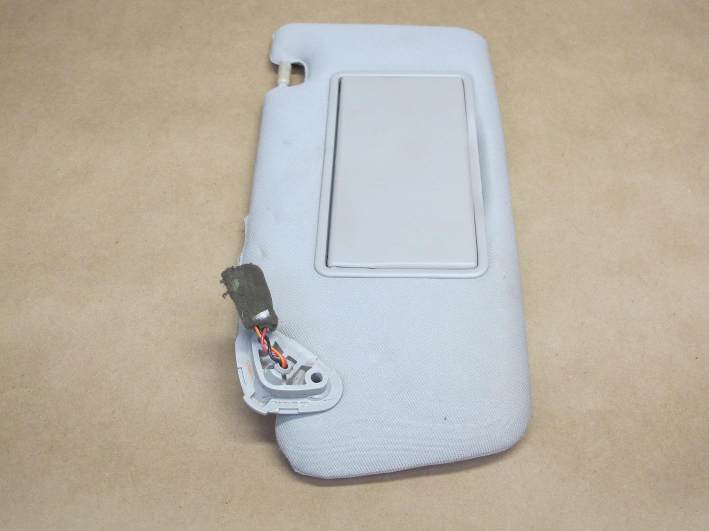 2005 Subaru Outback Legacy Front Left Sun Visor Gray w Homelink OEM