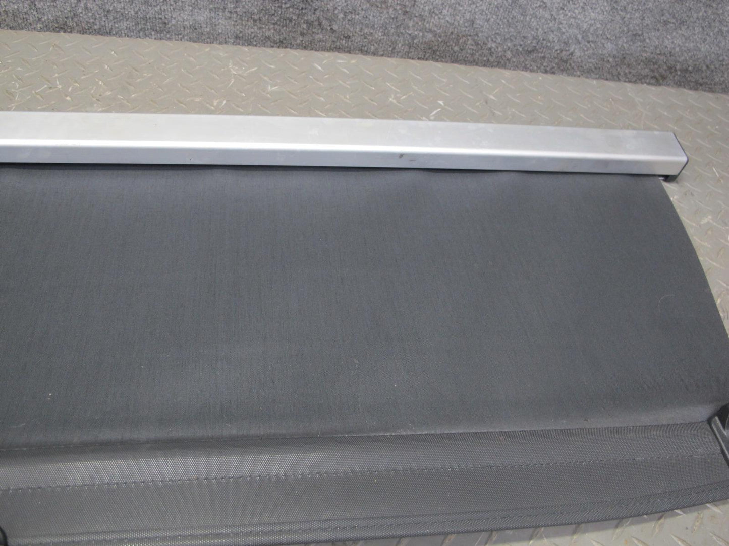 05-07 Subaru Outback Legacy Wagon Rear Retractable Luggage Compartment Cover OEM