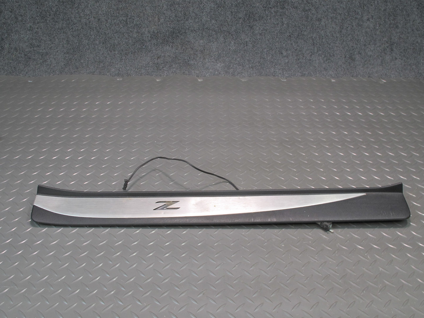 09-20 Nissan Z34 370Z Illuminated Left Right Door Scuff Sill Plate Trim Set OEM