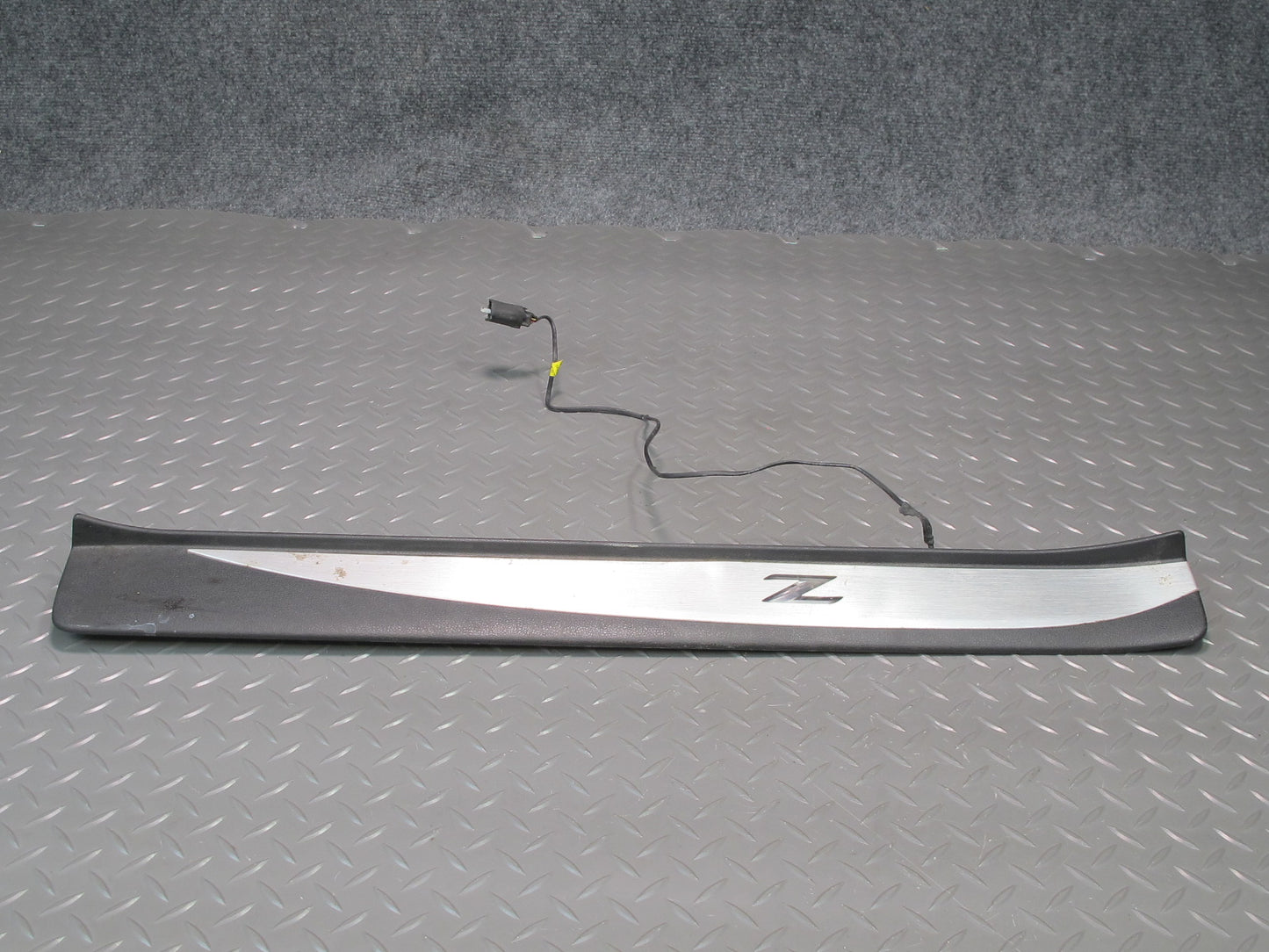 09-20 Nissan Z34 370Z Illuminated Left Right Door Scuff Sill Plate Trim Set OEM