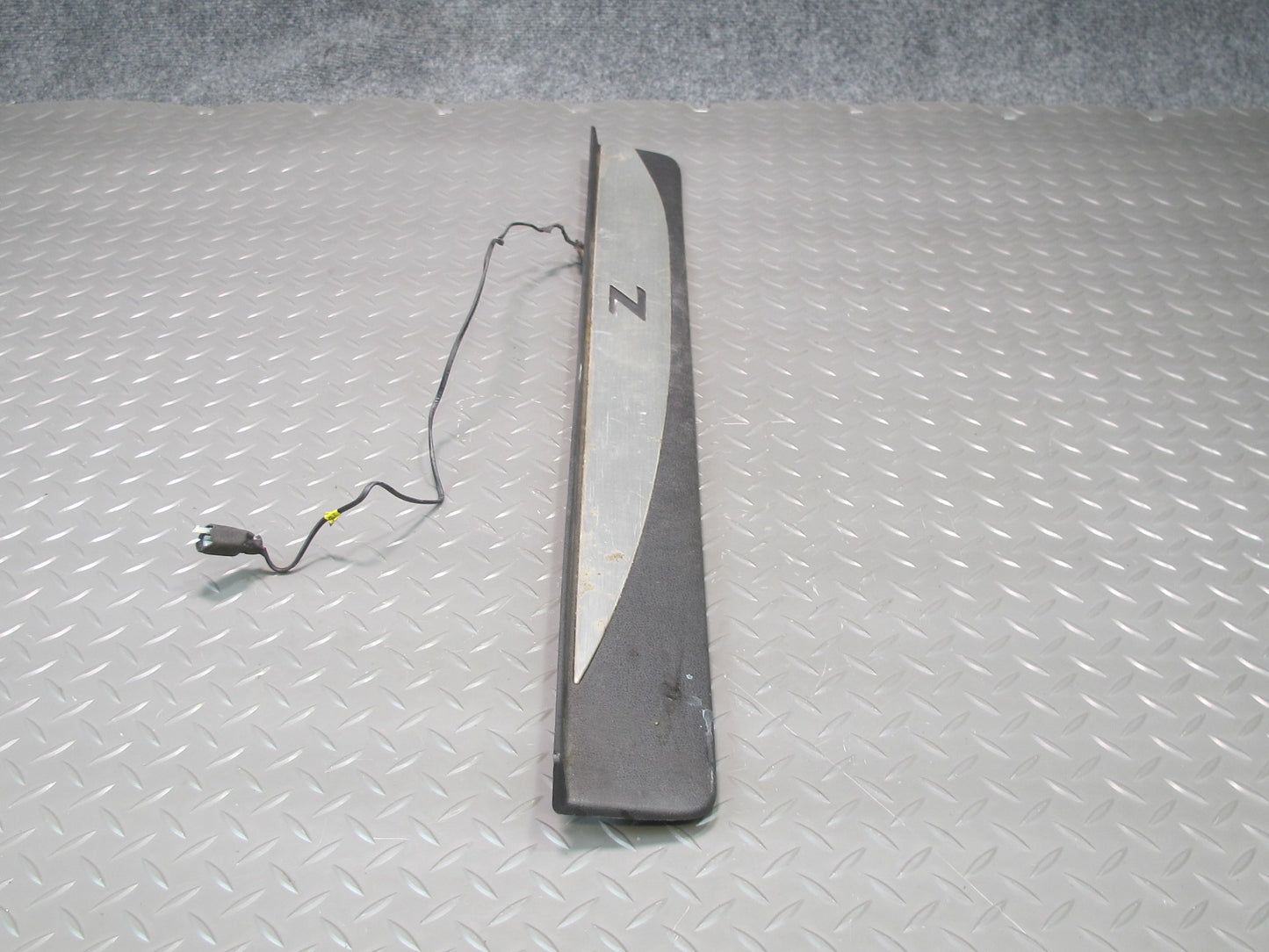 09-20 Nissan Z34 370Z Illuminated Left Right Door Scuff Sill Plate Trim Set OEM