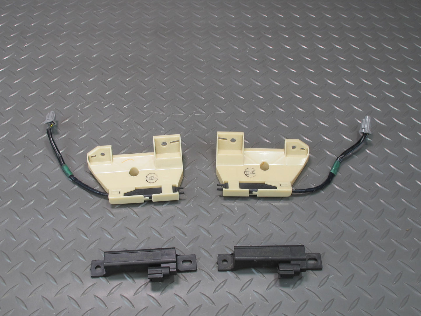 09-20 Nissan Z34 370Z Set of 4 Keyless Entry Antenna Control Module Unit OEM