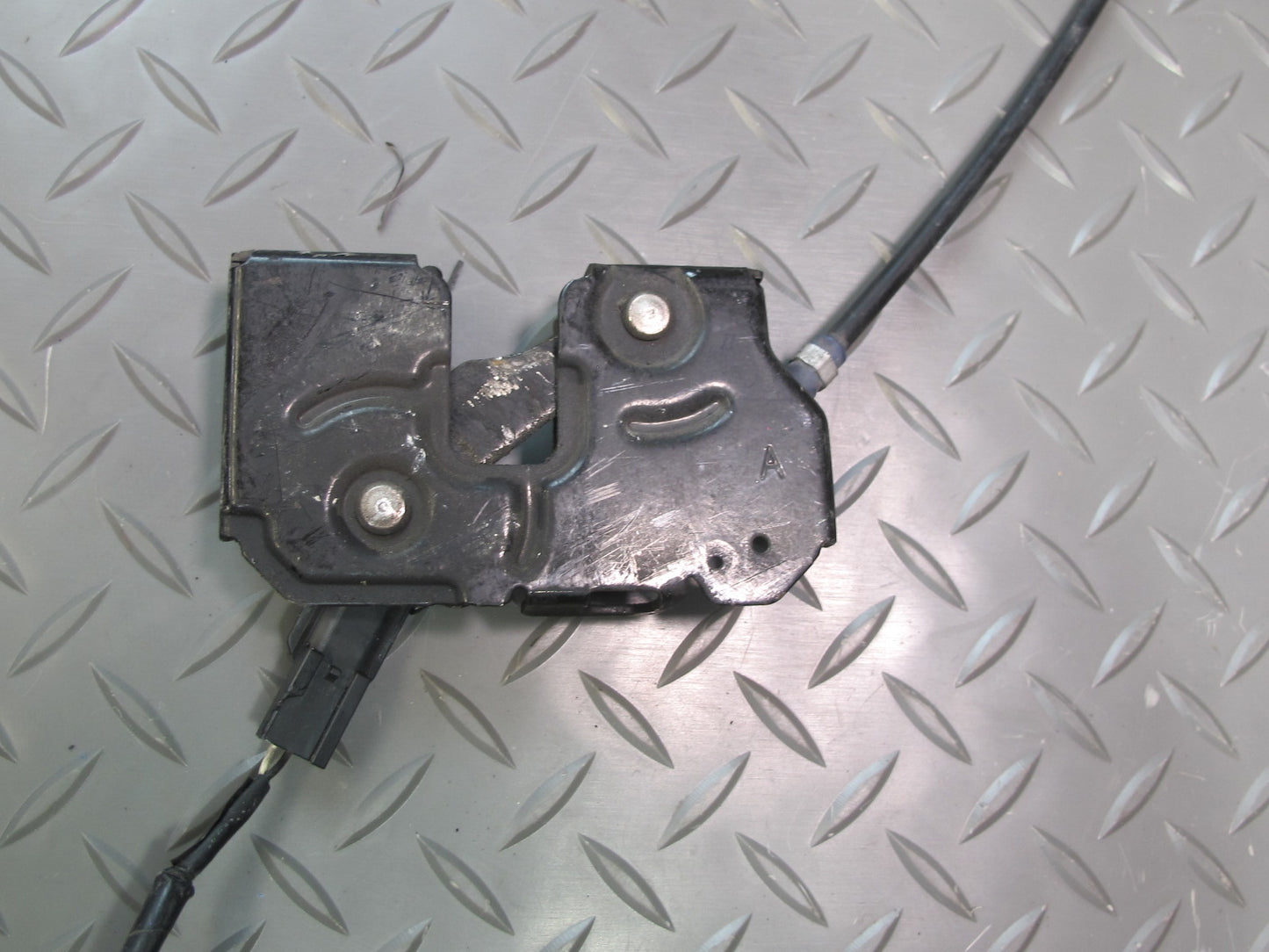 09-20 Nissan Z34 370Z Left & Right Hood Lock Latch w Release Cable Set Assy OEM