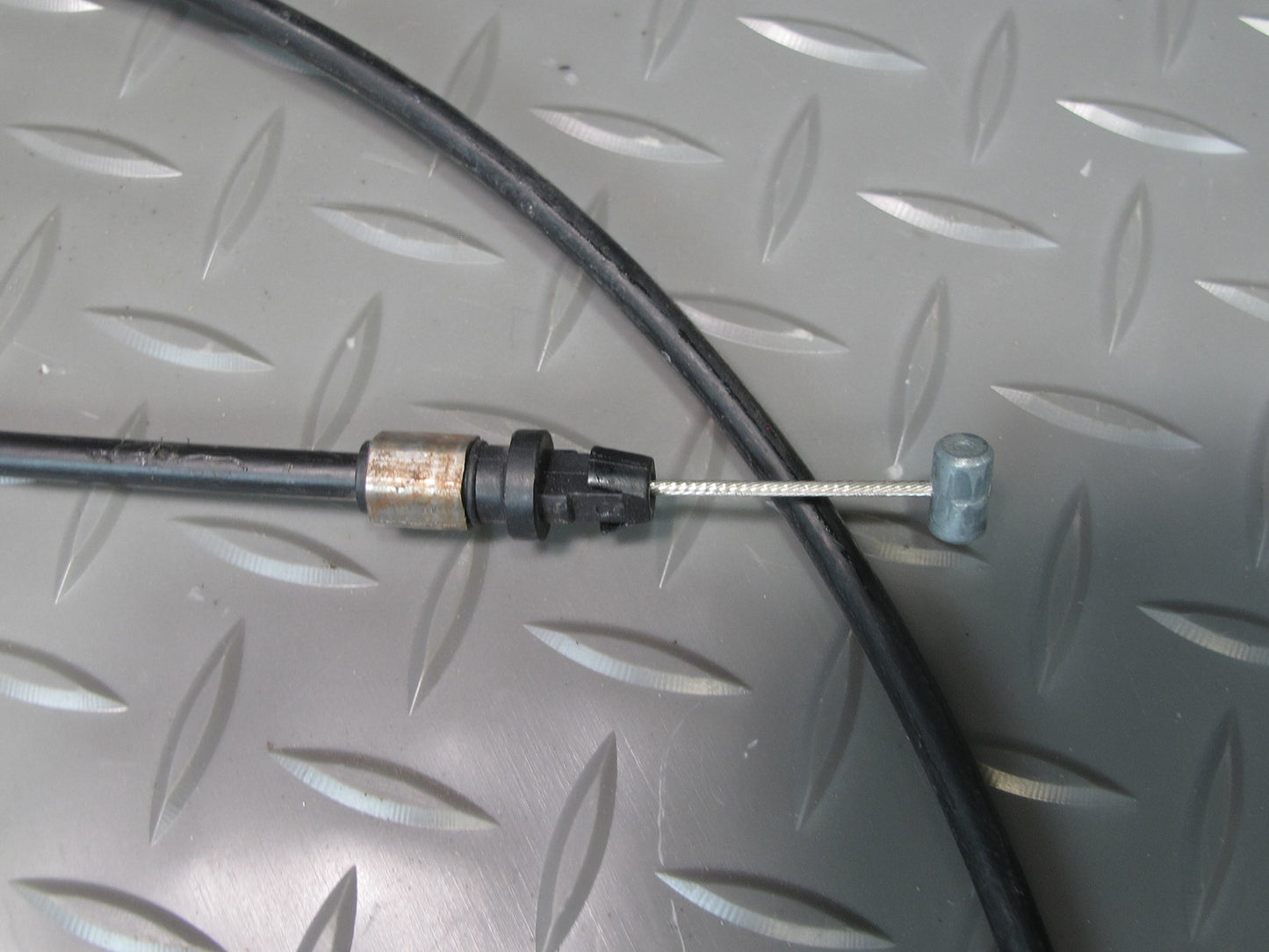 09-20 Nissan Z34 370Z Left & Right Hood Lock Latch w Release Cable Set Assy OEM