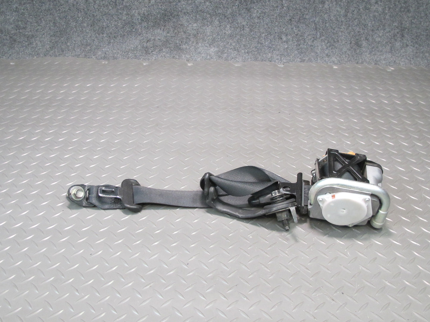 09-20 NISSAN 370Z Z34 FRONT LEFT & RIGHT SIDE SEATBELT RETRACTOR SET OEM